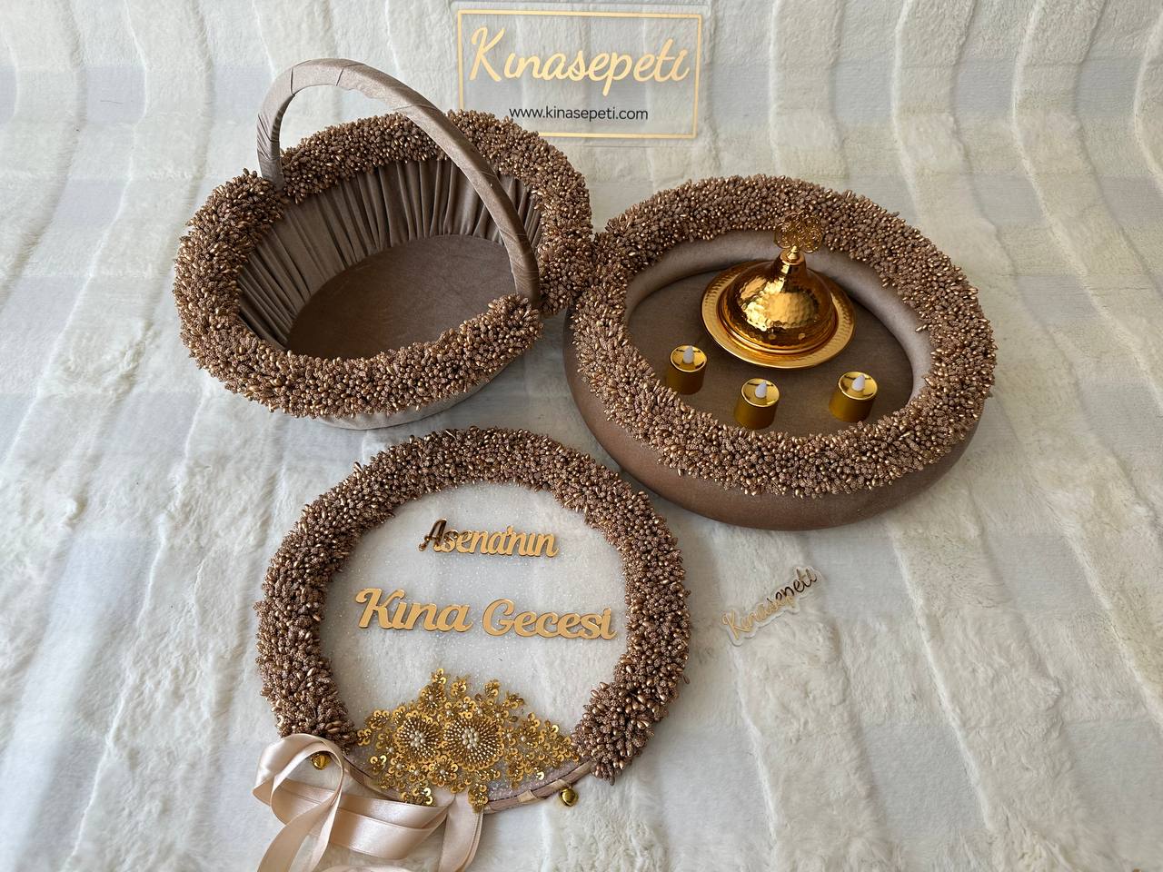 Kişiye Özel Bej Tomurcuk Desenli Kına Tepsisi, Sepeti ve Gelin Defi Seti - hennaset